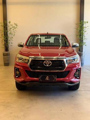 TOYOTA HILUX 2.8 SRX 4X4 CD 16V DIESEL 4P AUTOMÁTICO